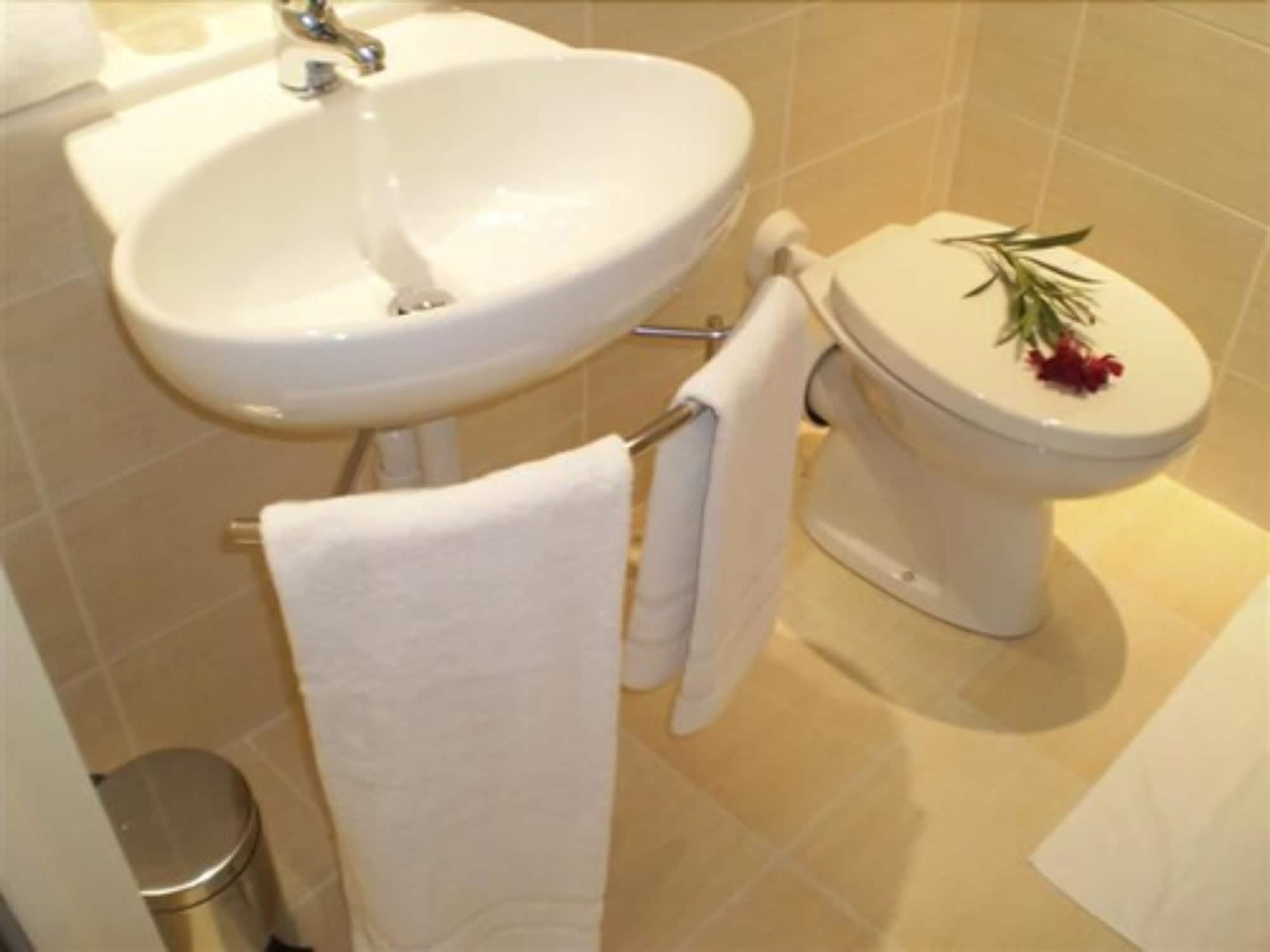 Hotel Capitole Бюсолей Екстериор снимка