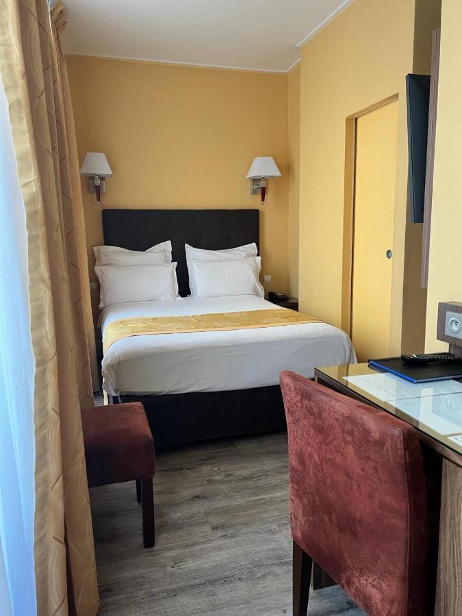 Hotel Capitole Бюсолей Екстериор снимка