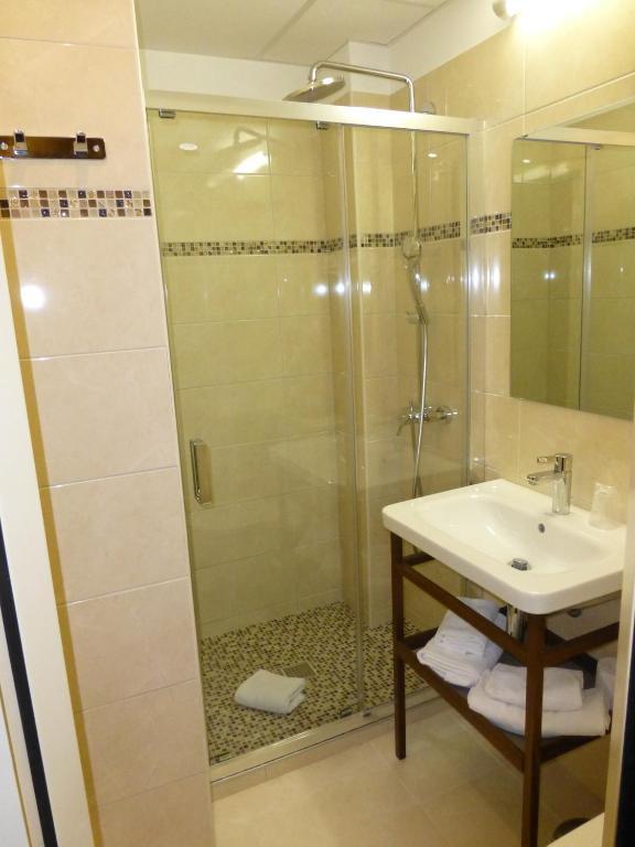 Hotel Capitole Бюсолей Стая снимка